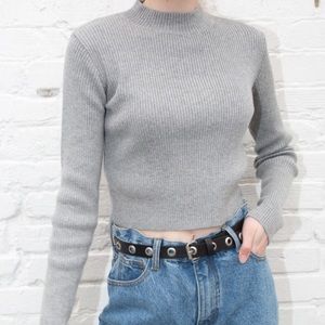Brandy Melville Brett turtleneck top